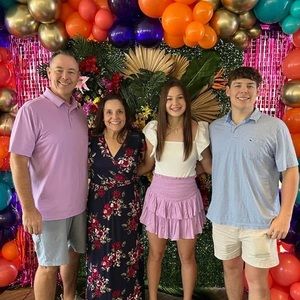 Meet your Posher, Kendra